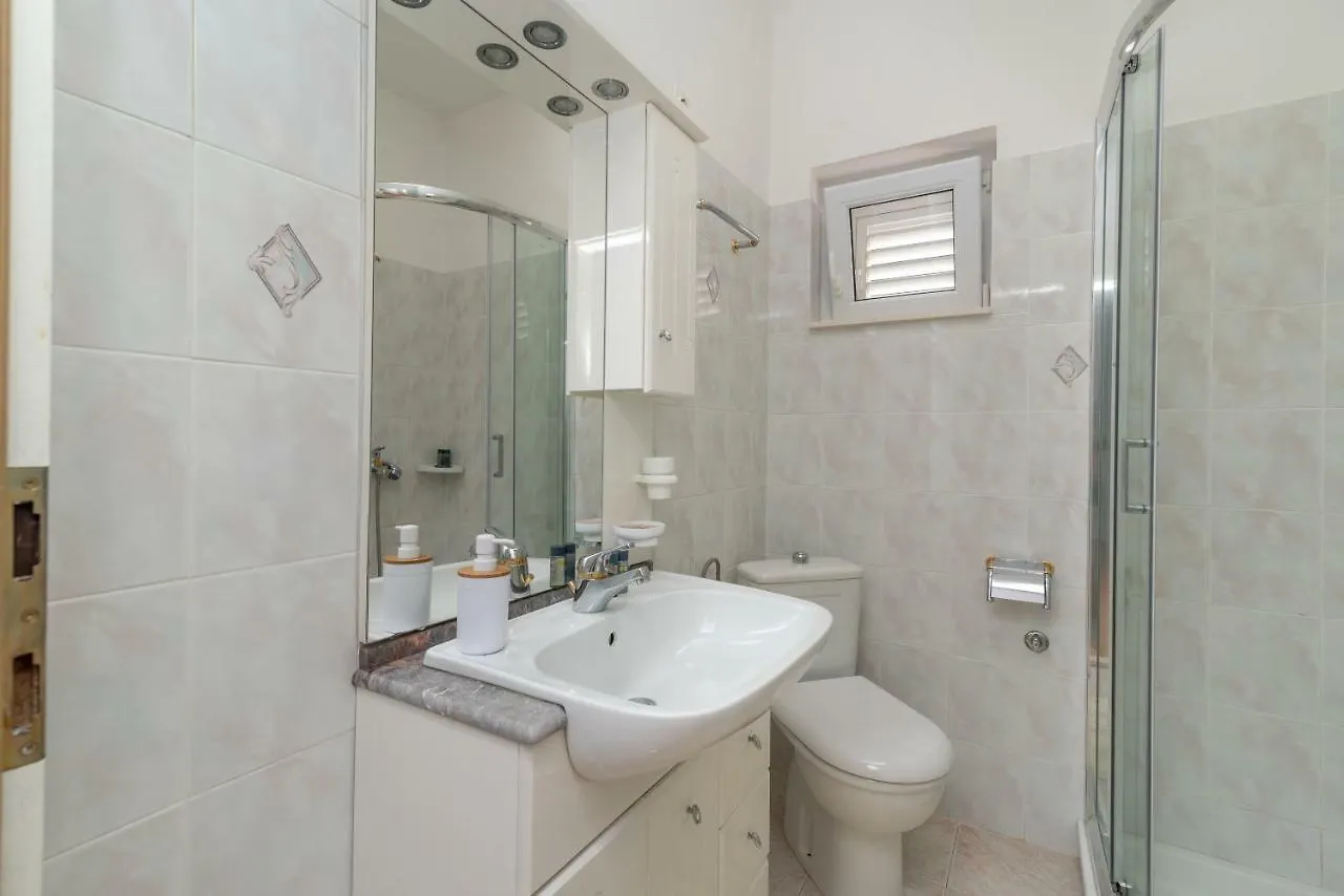 Apartmán Marinella Trogir 0*,