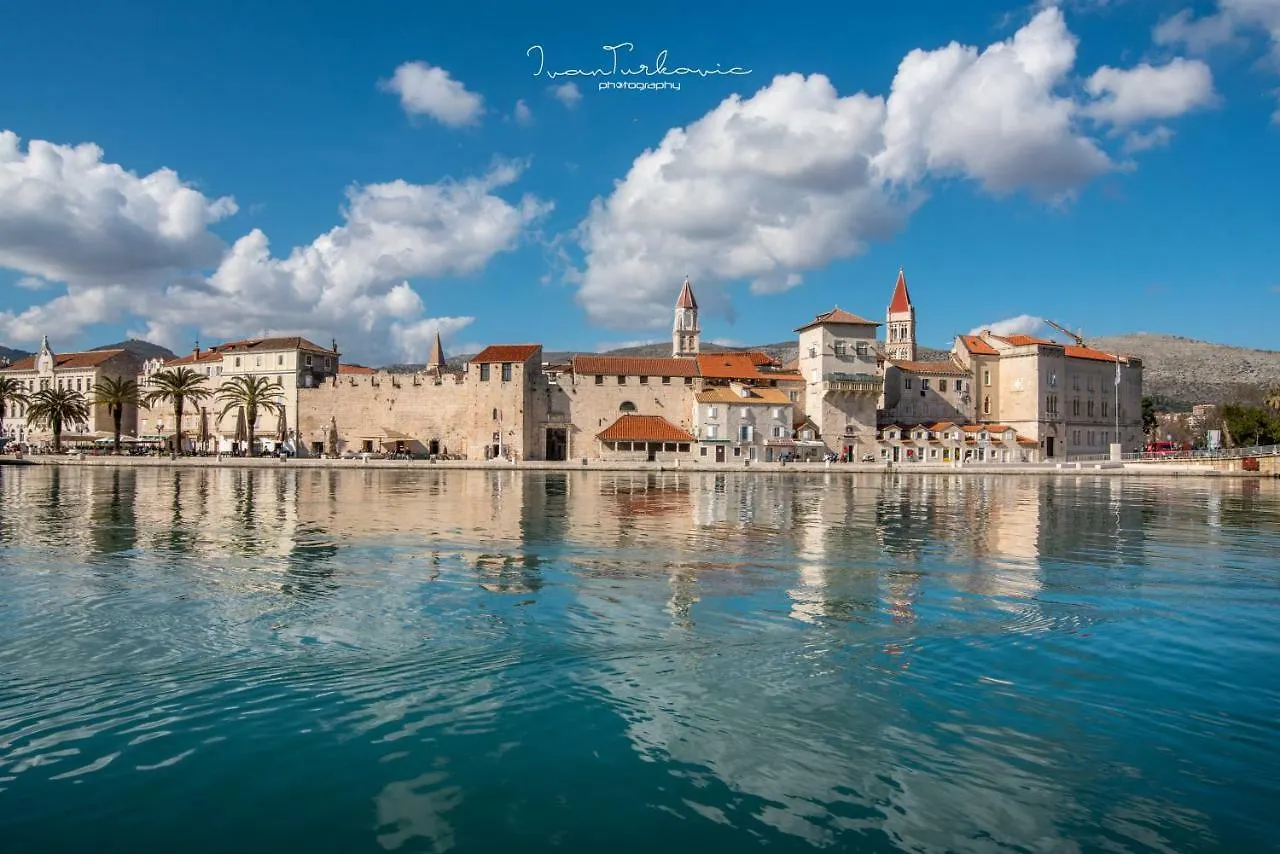 Apartmán Marinella Trogir Chorvatsko